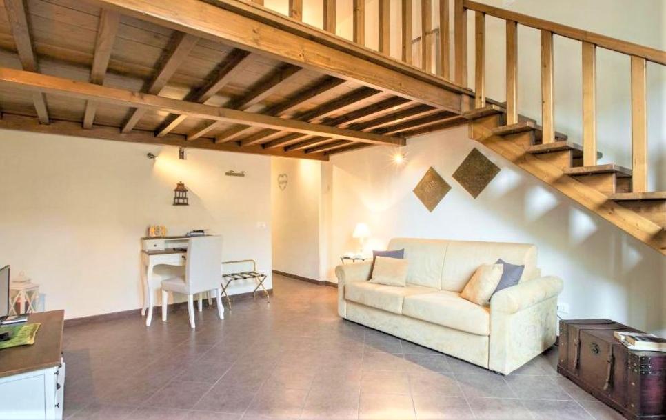 Charming Suite Cavour Heart Of Firenze Eksteriør bilde