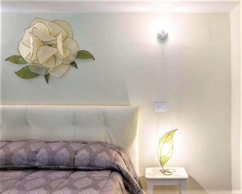 Charming Suite Cavour Heart Of Firenze Eksteriør bilde