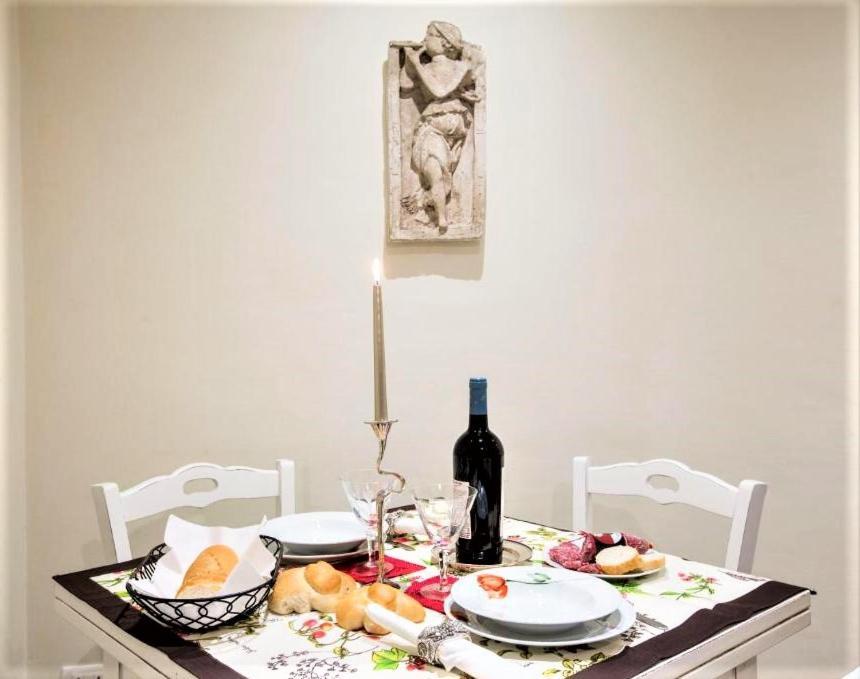 Charming Suite Cavour Heart Of Firenze Eksteriør bilde