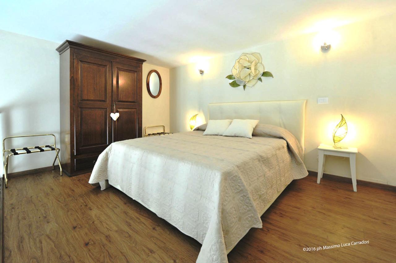 Charming Suite Cavour Heart Of Firenze Eksteriør bilde