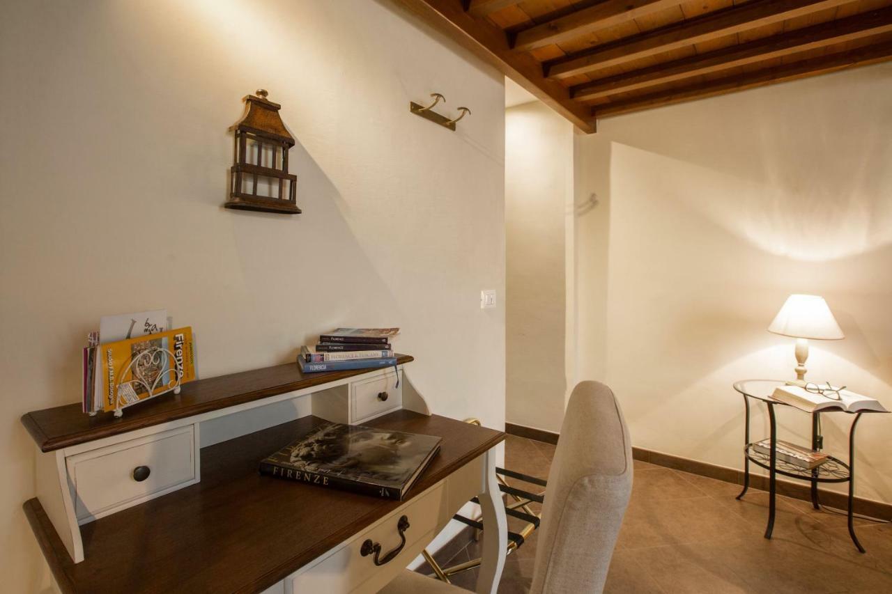 Charming Suite Cavour Heart Of Firenze Eksteriør bilde