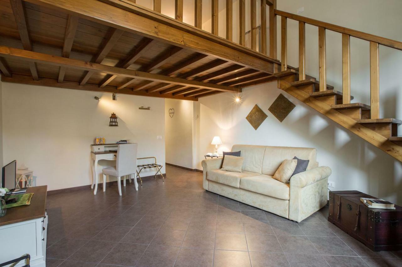 Charming Suite Cavour Heart Of Firenze Eksteriør bilde