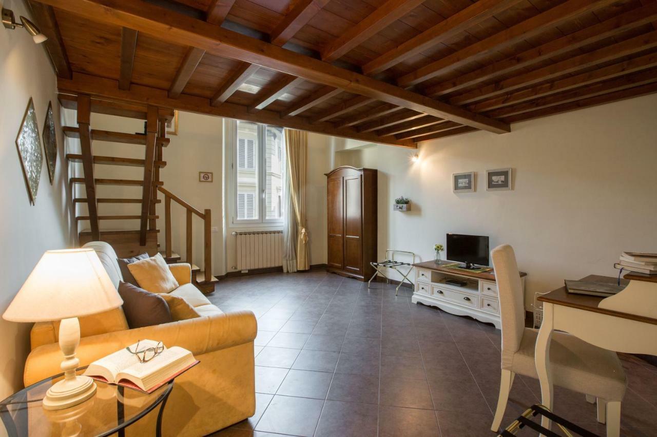 Charming Suite Cavour Heart Of Firenze Eksteriør bilde