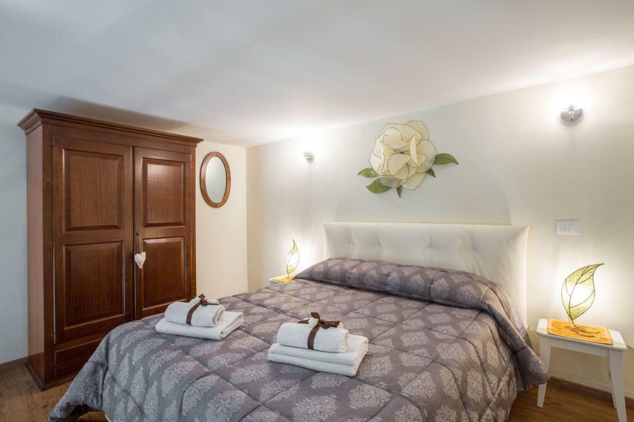 Charming Suite Cavour Heart Of Firenze Eksteriør bilde